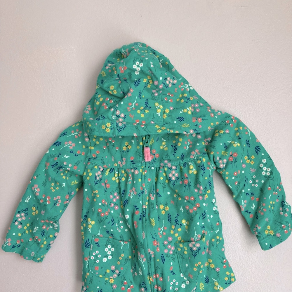 Carter’s 18m green floral sweater